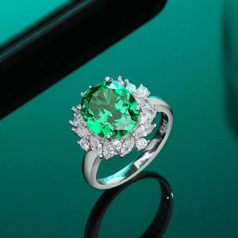 

Pure 925 Silver Women's Ring with Emerald and Zircon,Retro Posh Style for Visiting Art Exhibition