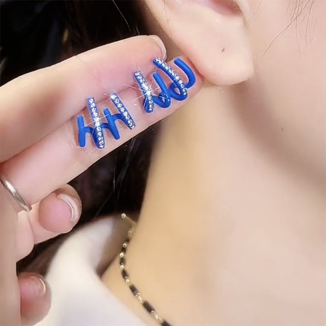 Korean Earing Claw Ear Hook Clip Earrings for Women Four-Prong Setting CZ Gold Color Ear Earrings Fashion Jewelry Gift