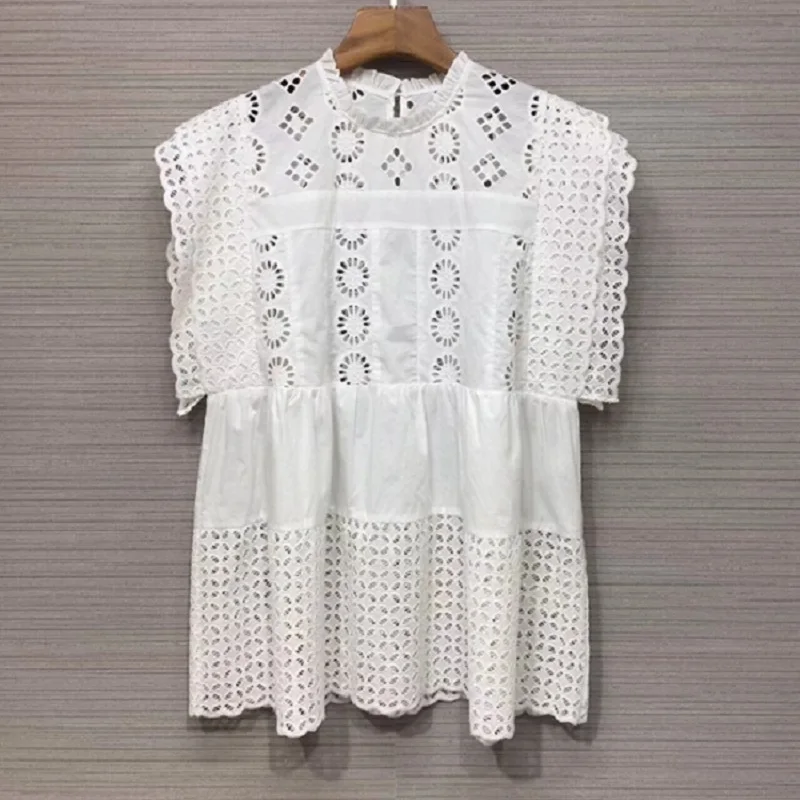

100%Cotton Tops 2022 Summer Fashion Style Blouses Women Hollow Out Embroidery Straight Casual Loose White Blouse Ladies Top
