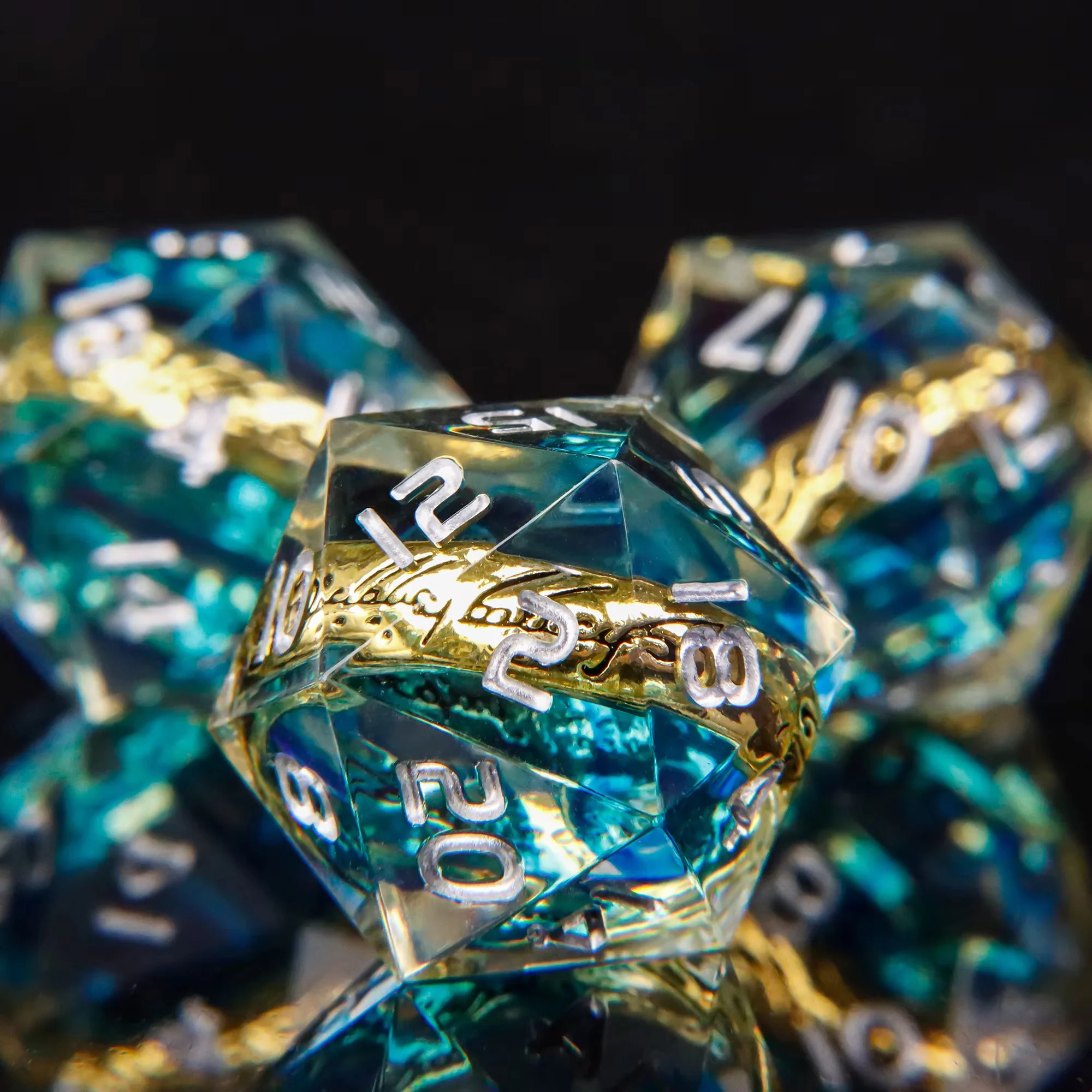 매직 로드 7피스 DND 주사위 세트 레진 샤프 D&D 주사위 (골든 링 포함) RPG 던전 앤 드래곤 테이블탑 게임용