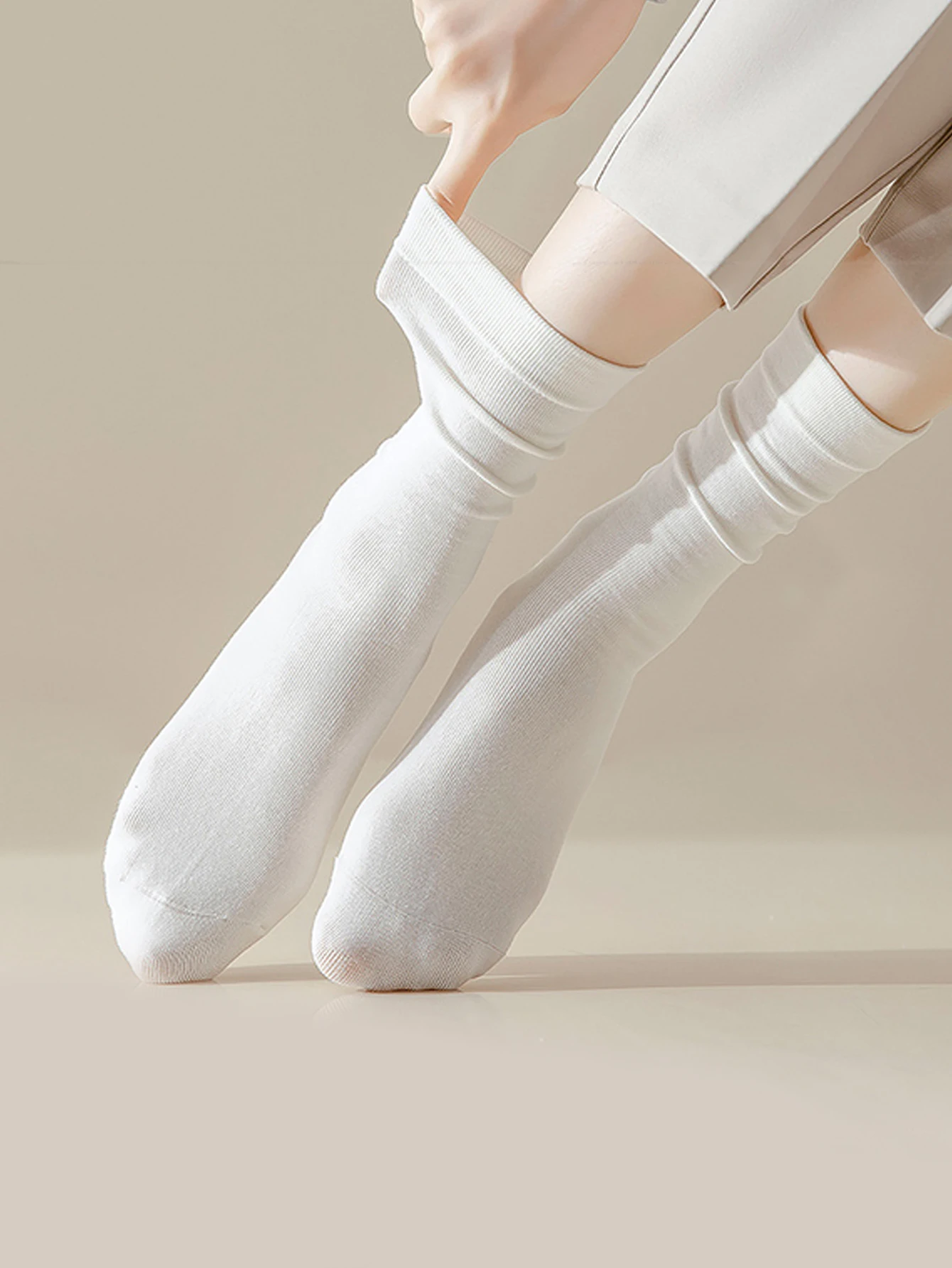 Set of Soft and Breathable Mid Calf Casual Socks