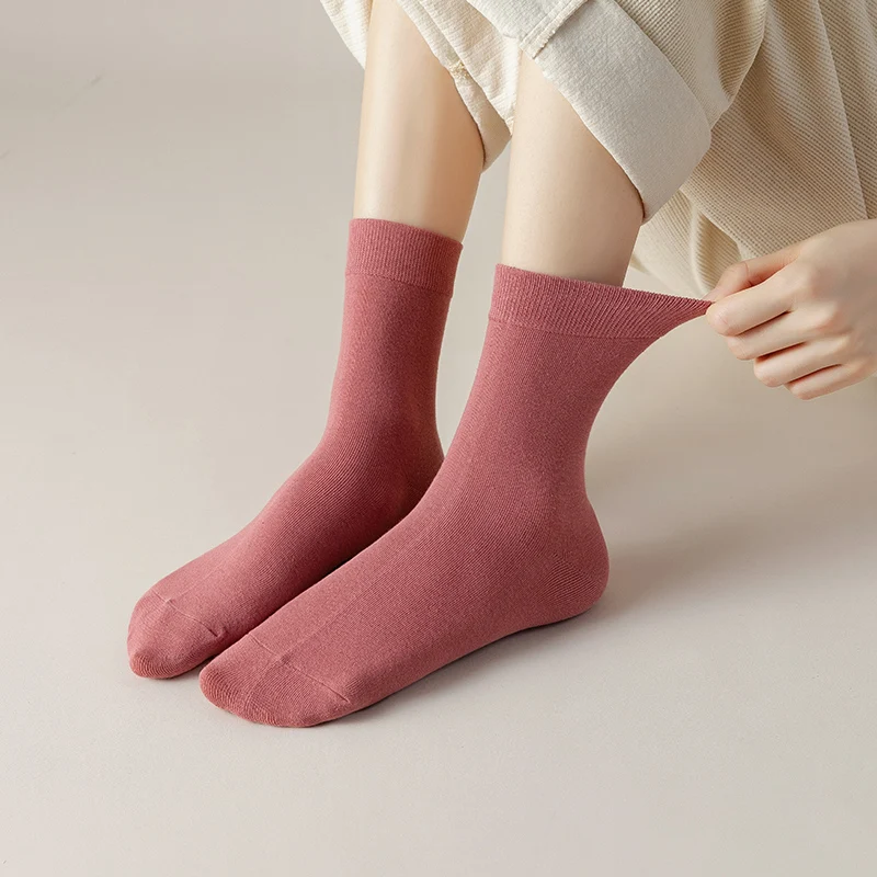 Women's Cotton Solid Color Socks Autumn Spring Soft Breathable