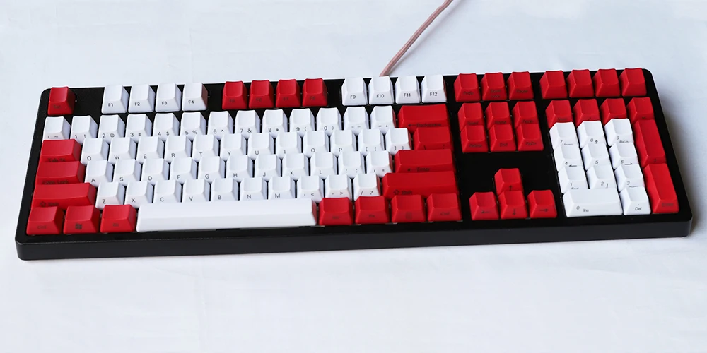 とよさん専用キーボードーx2＋ベース Amazon | T8 有線 65% メカニカルゲーミングキーボード RGB LED