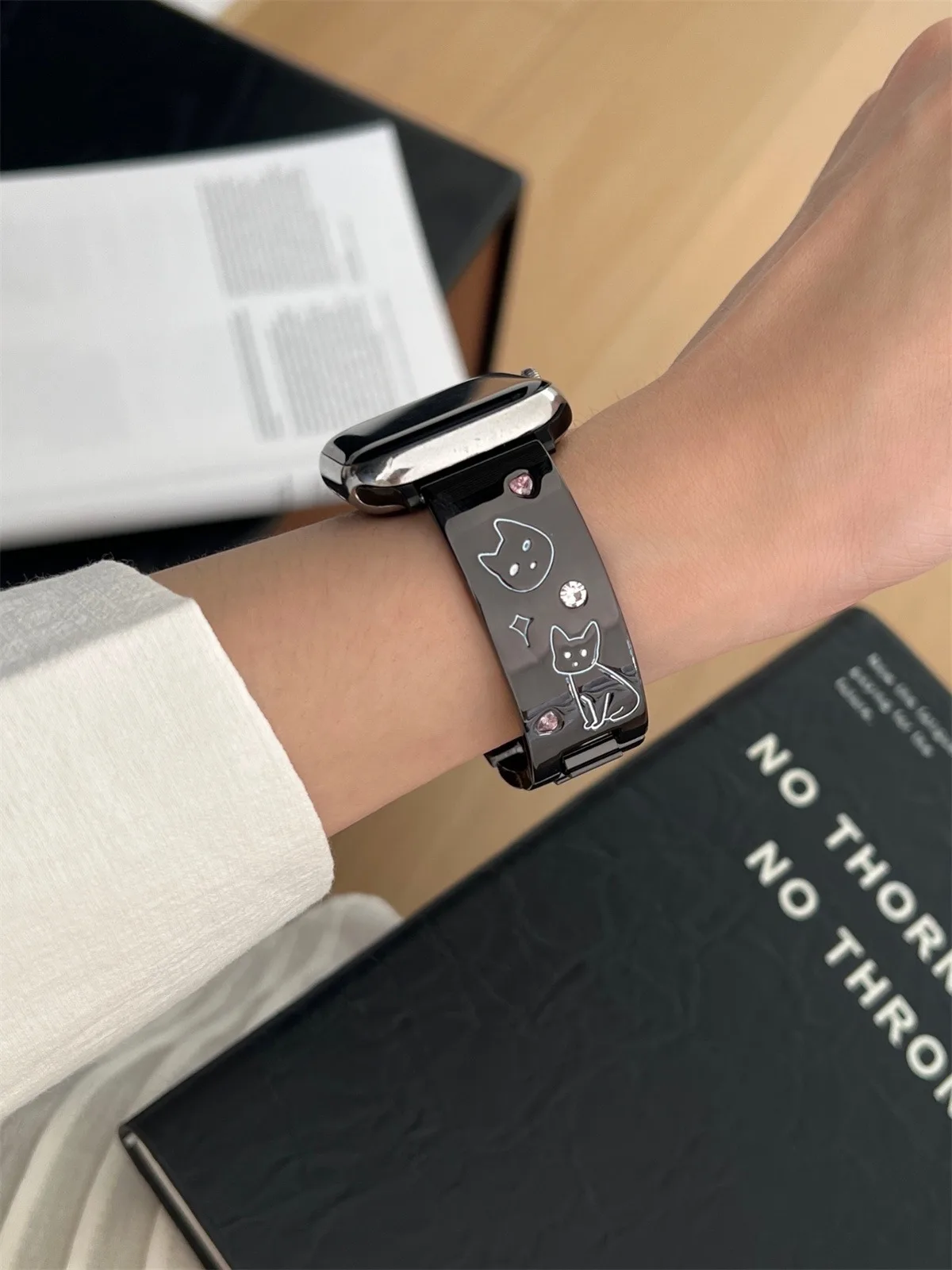Bracelet de montre pour iwatch 42/44/45/46/49 mm 38/40/41 mm Bracelet de montre tendance en métal pour montres série Ultra2 série 10/9/8/7/6/5/4/3/2/1_voghion.com