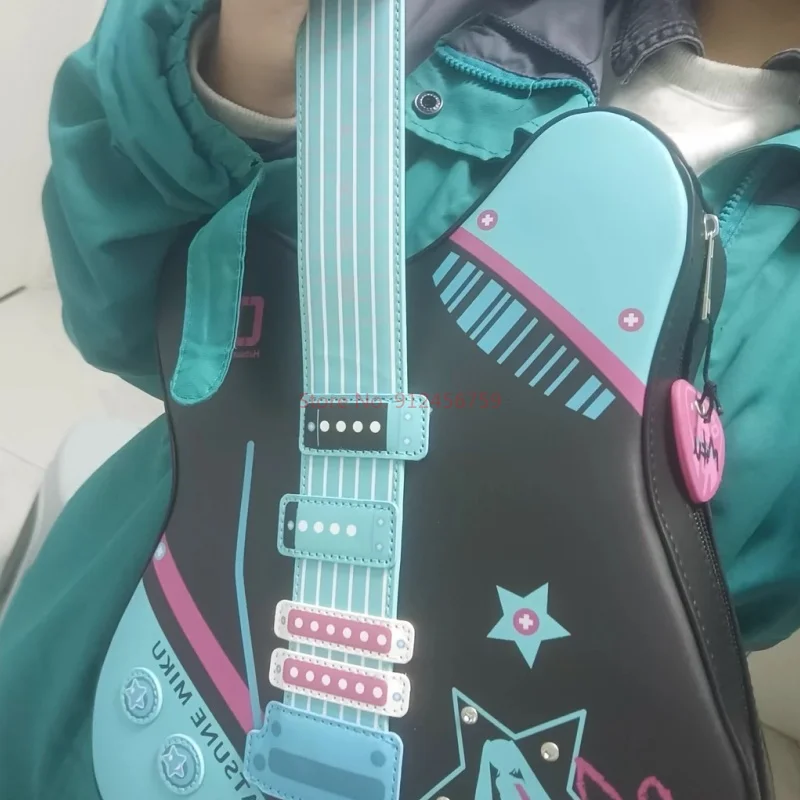 美品！KAWAIエレアコ完動品にギクケース付きます。 Original Kawaii Hatsune Miku Guitar Messenger Bag Anime
