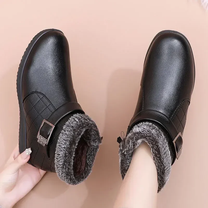 Winter Shoes Women Ankle Boots with Metal Thickened Women's Cotton Shoes Zipper Plush Warm Leather Snow Boots Mother Shoes