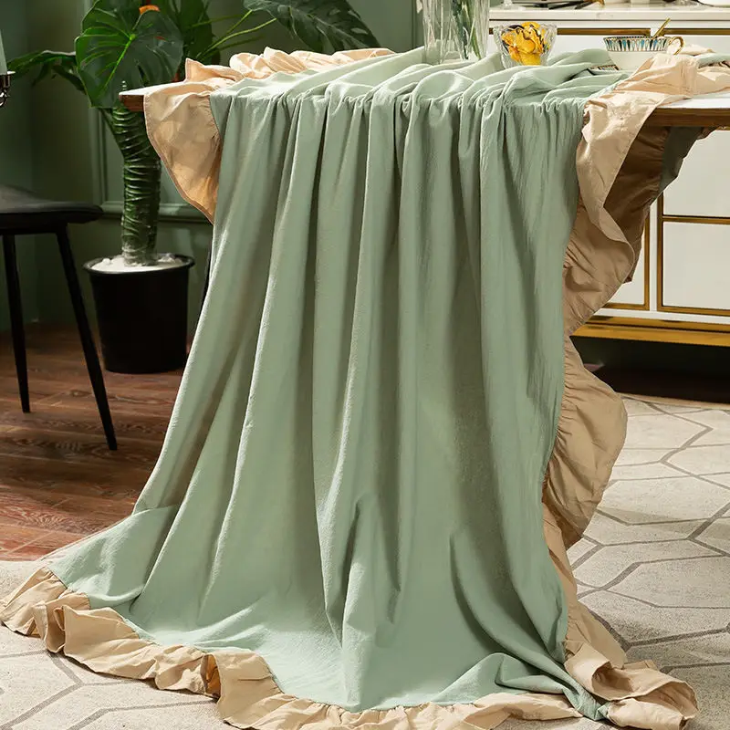 

Eco-friendly and Durable Water-washed Cotton Table Cloth with Beautiful Ruffled Edges and Nordic Style Design for Parties