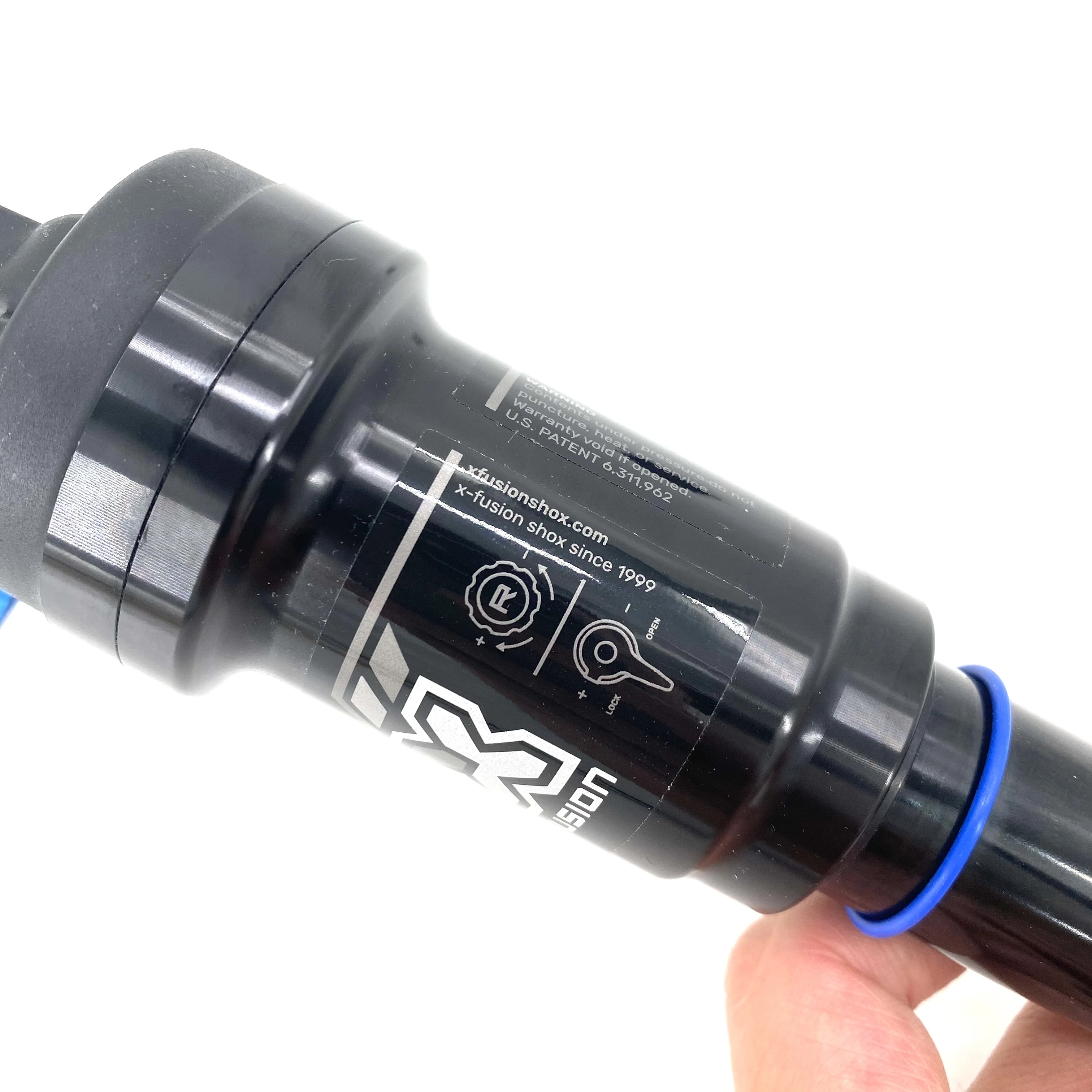 パーツ X-Fusion Pro 2 Amazon.com: X-Fusion O2 PRO RL 165x38mm Rear Air Shock