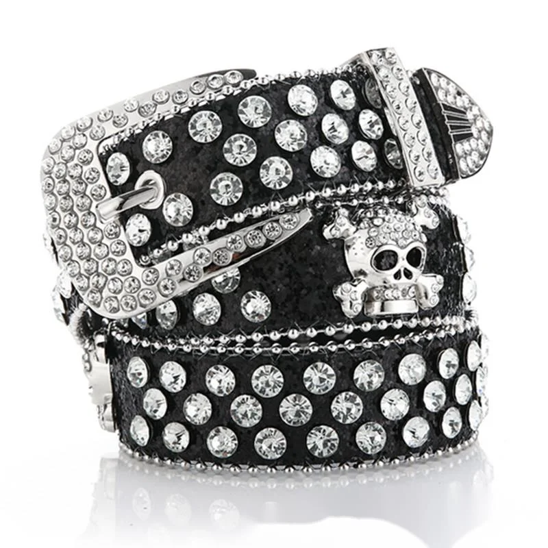 Dam bälte med dödskalle och strass i denimstil_voghion.com