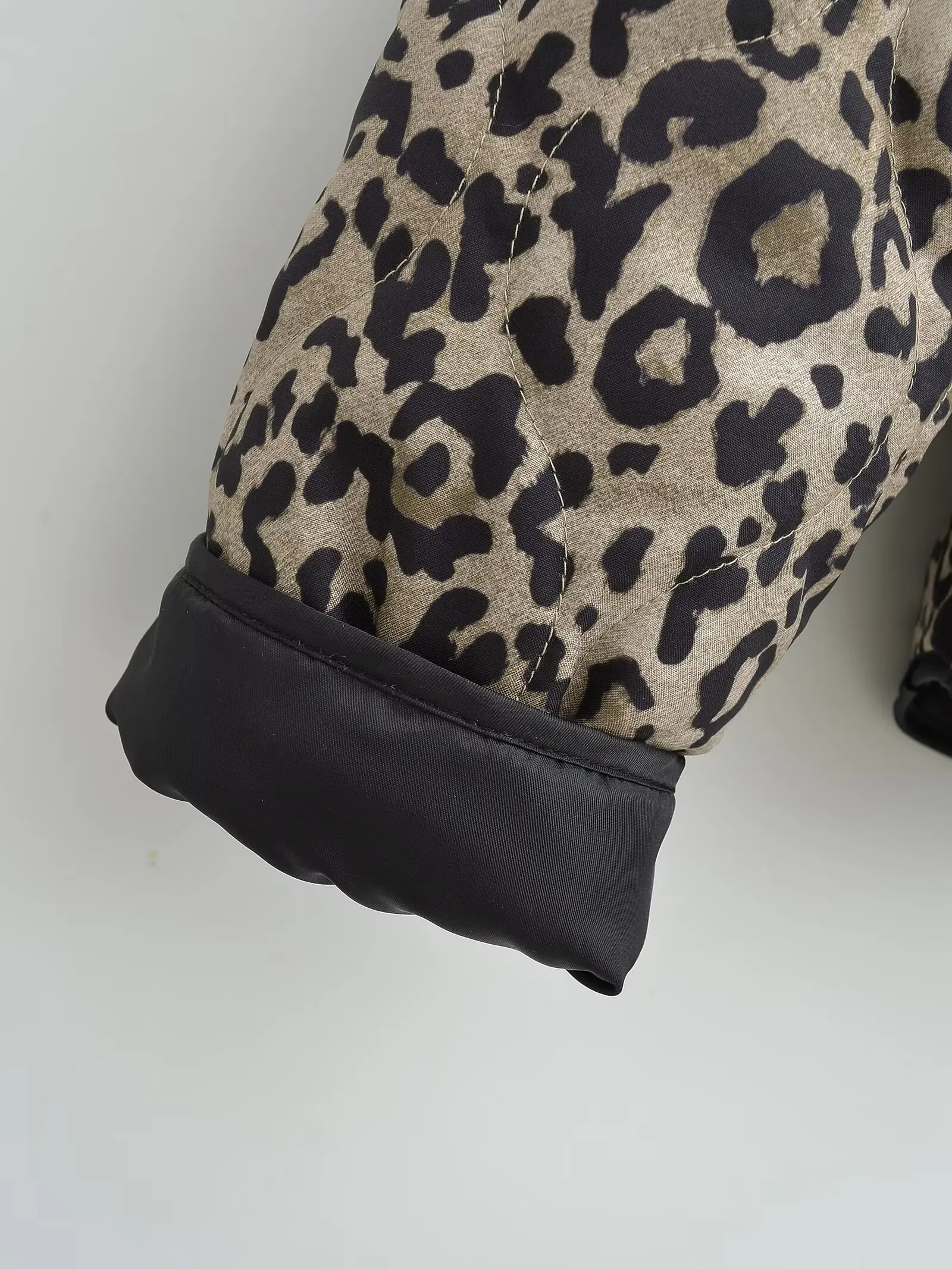 TRAF Leopard Print Jackets for Women Coats Oversized Jackets Woman 2024 Snap Button Overcoat Female Long Sleeve Women's Jacket 6