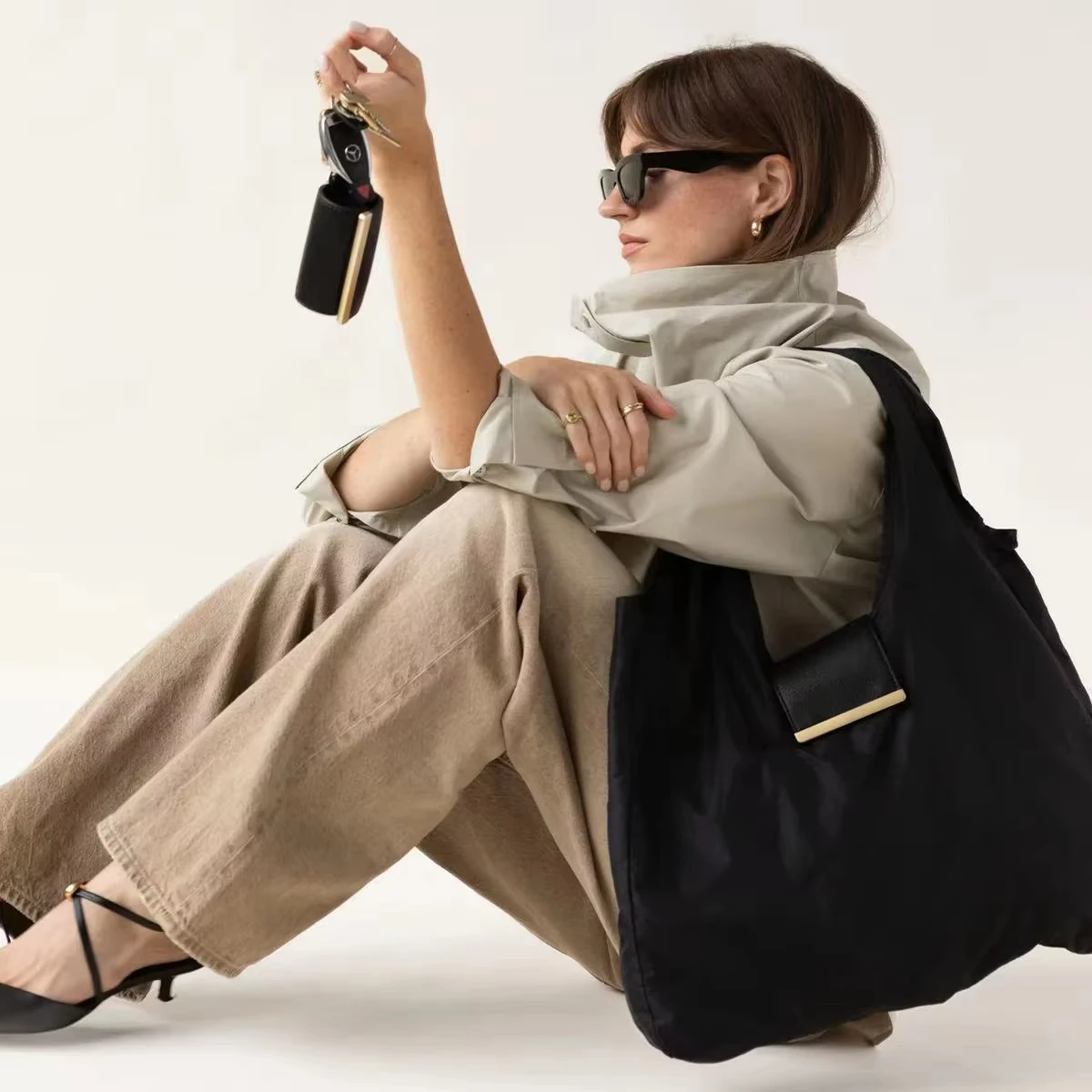Eco-Friendly Reusable Keychain Tote Bag with Key Ring - Large Capacity, Lightweight, and Foldable Shopping Bag