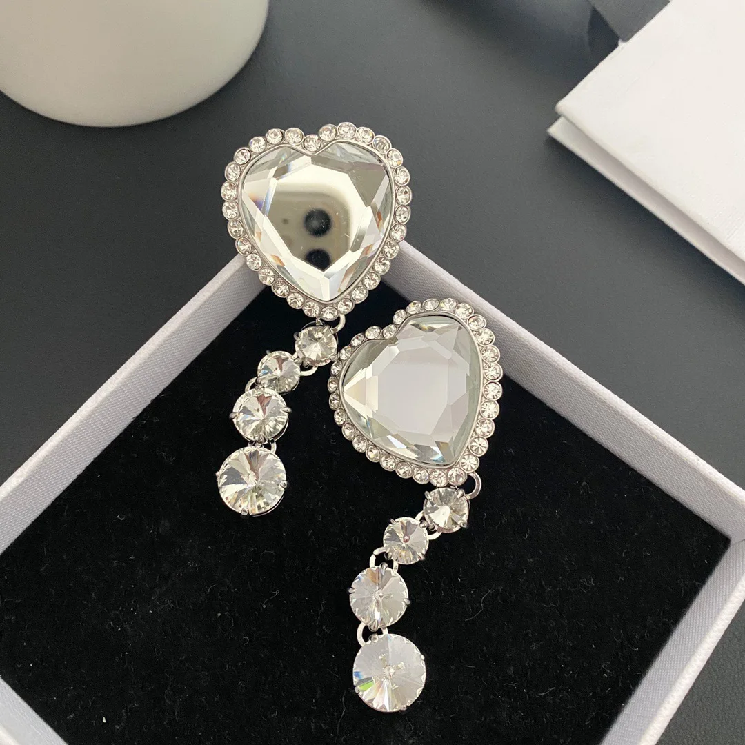 Earrings Light Luxury Retro Heart-Shaped Fringe Ear Clip For Women Aretes De Mujer Pendientes Boucle D’Oreille Orecchini Clip