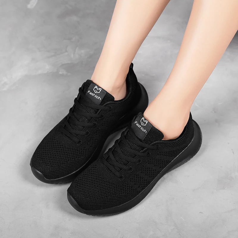 Sneakers Women Running Shoes Lace-up Casual Jogging Shoe Mesh Ladies Walks Sports Shoes Lightweight Tennis Trainers
