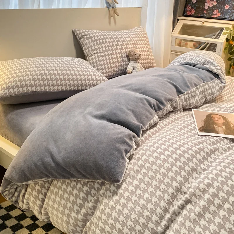 1pc Thicken Winter Duvet Cover Warm Milk Velvet Comforter Cover Double Side Velvet Bed 3D Carve Flower Comforter Set Bedding Set Sfae0f28a88a24c738cc9ab0f835eba19W