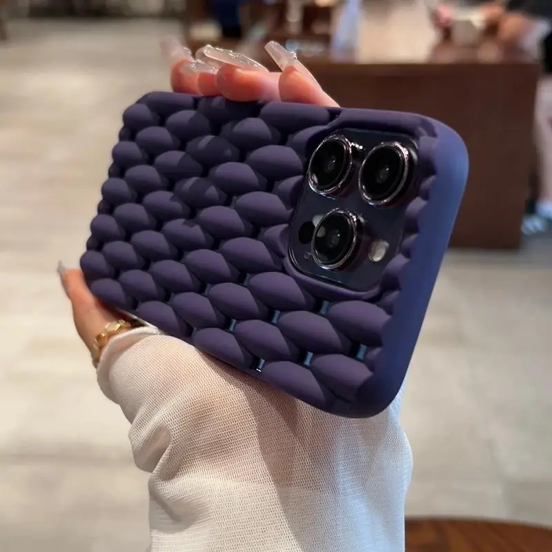 Advanced Heat-Dissipating Silicone Phone Case with Hollow Bumper Design