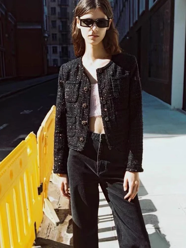 Рисунок 5 - Женский черный твидовый шерстяной пиджак ручной работы