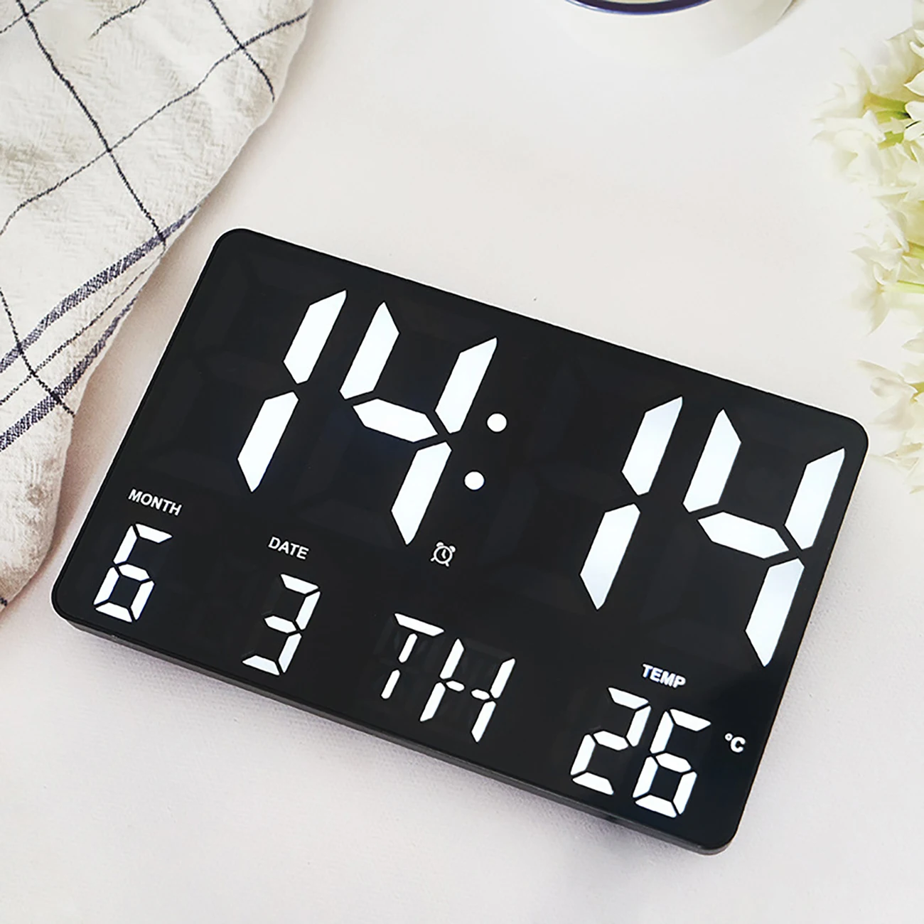 LED Digital Wall Clock Large Screen Temperature Date Day Display Electronic LED Clock with Remote Control Living Room Decoration 