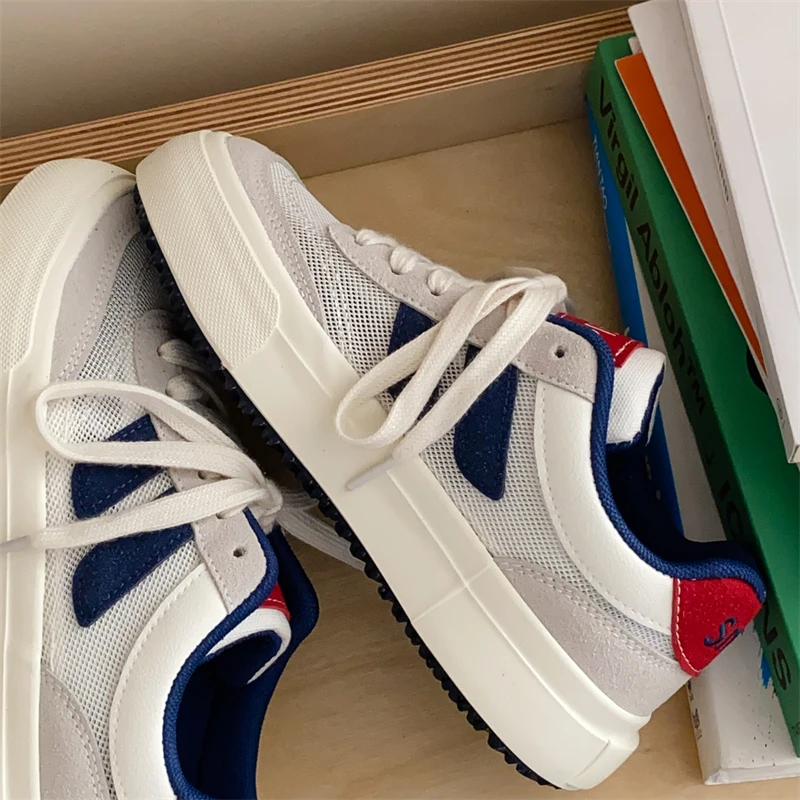

Brand Woman Vulcanized Shoes Flats Sneakers Black Platform Sports Shoes Female Lace Up Spring Autumn Breathable Tennis Sneakers