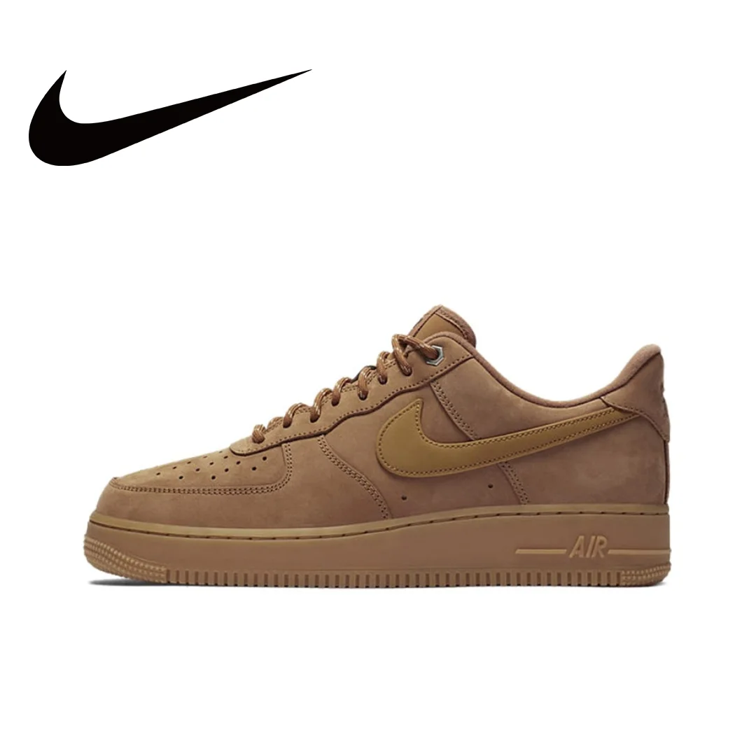 thumbnail image 1 of Zapatillas de skate Nike Air Force 1'07 Neutral Wheat de corte bajo, 1 of 4