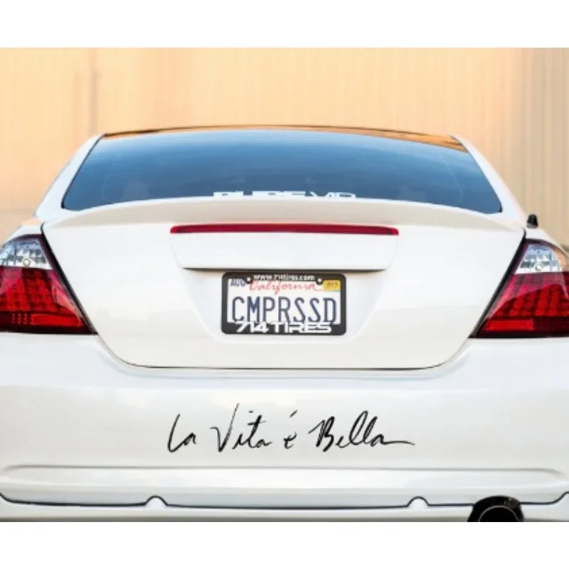 Produktbild von Auto Aufkleber Aufkleber 22cm La Vita E Bella Reflektierende Buchstaben Vinyls Aufkleber Mode Kreatives Auto Ganzkorper Kopf Styling Aufkleber