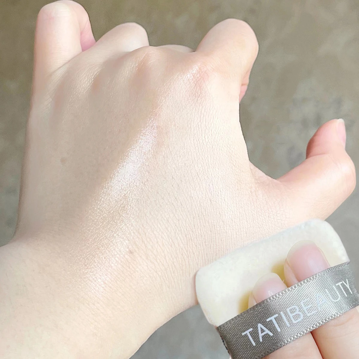 TATIBEAUTY Soft Focus Setting Powder - Small Silver Block Oil Control Loose Powder
