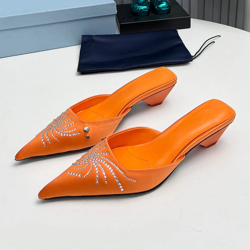 

Fashion Female Slippers Spring New Crystal Flower Design Apparent Thin High Heel Slippers Banquet Pointed Toe Ladies Pumps