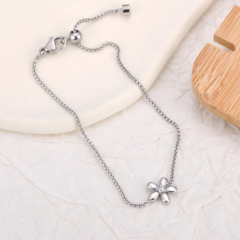 JeeMango Neuheiten Edelstahl Zirkonia Blumen Alltagsarmbänder für Frauen Vielseitiger Beliebter Charm-Schmuck Geschenk B25002 – Detail 4