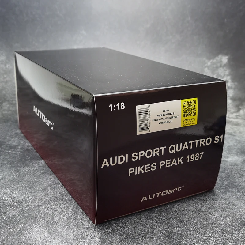 ミニカー AUTOart Audi sport Quattro 1988 1/18 ミニカー AUTOart Audi sport Quattro 1988 1/18 Diecast model