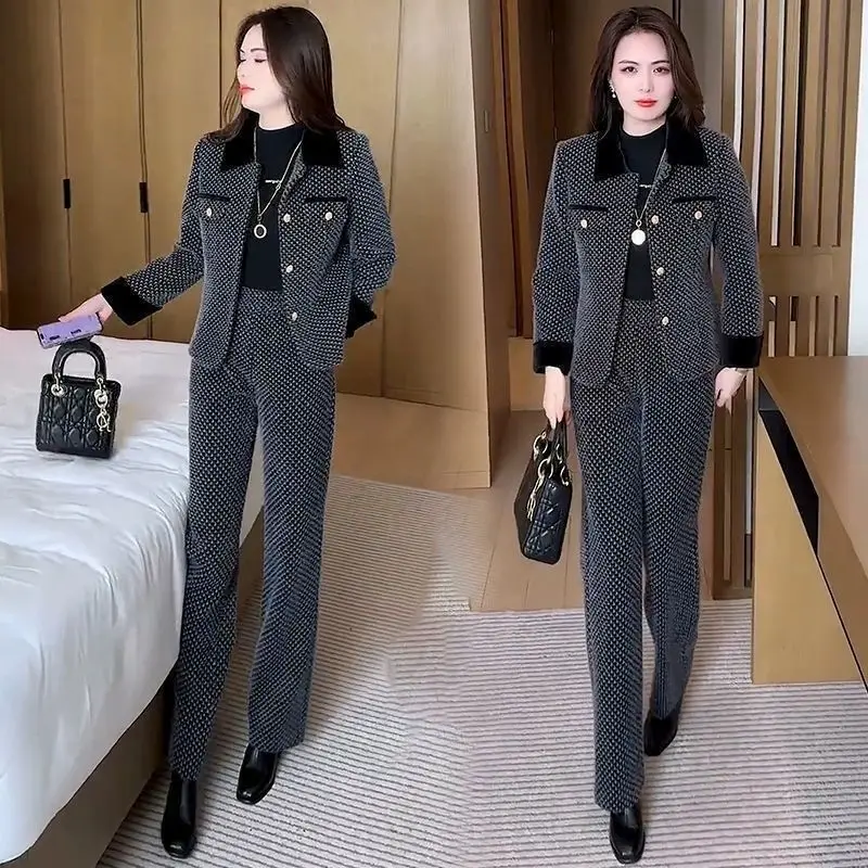 Temperament Padded Cotton Small Fragrant Style Fashion Suit Women 2025 Winter New Thickened Jacket Wide Leg Pants Two-piece Set