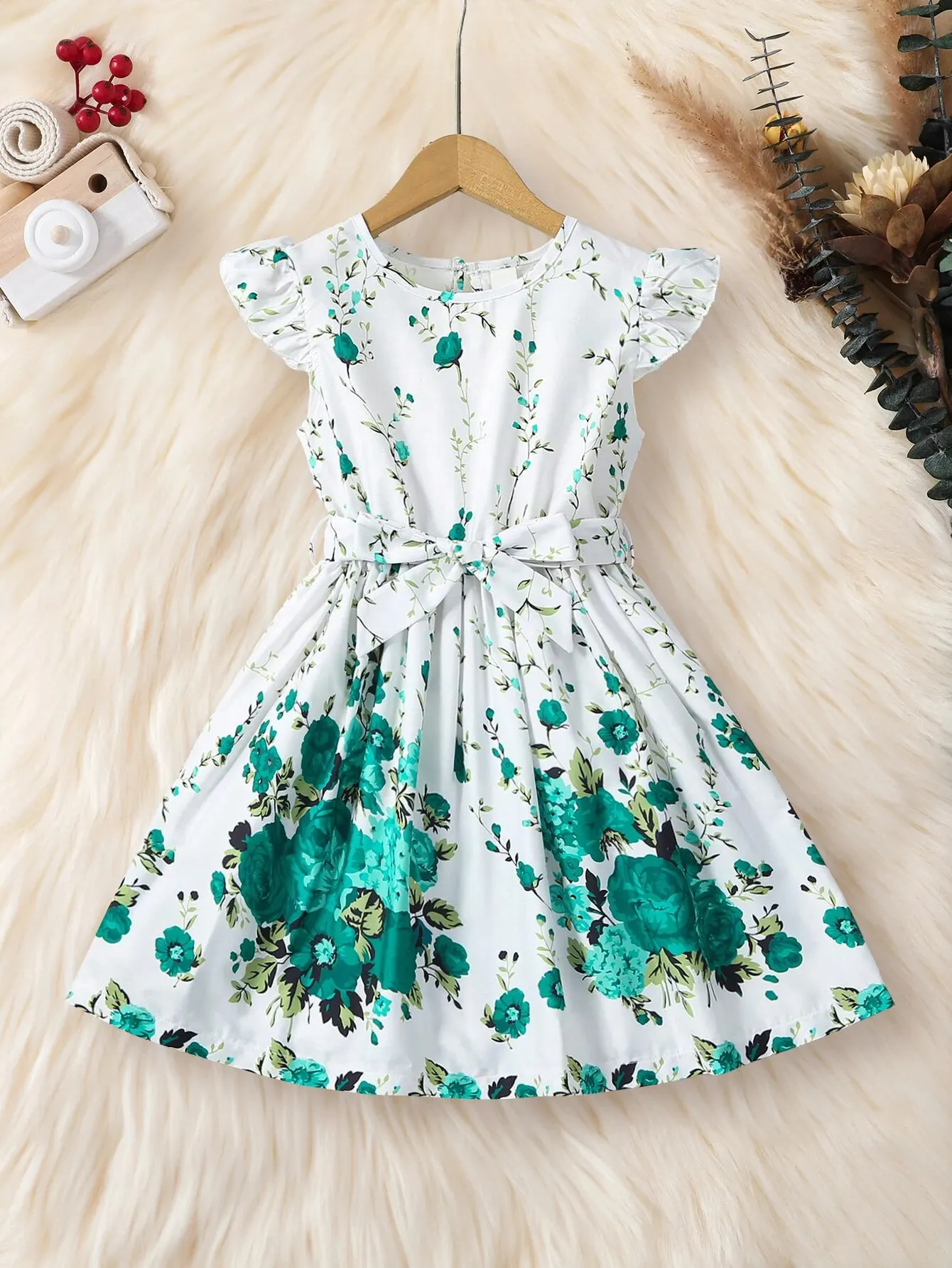 SummerGirlsDressGreenFlowerBeltLotusSleevesFashionCheapChildrensClothing47Y.jpg