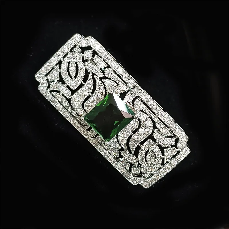 

Retro Fashion Mini Rectangle Green Zircon Brooch Female Personality Temperament Geometric Bust Coat Versatile Accessories