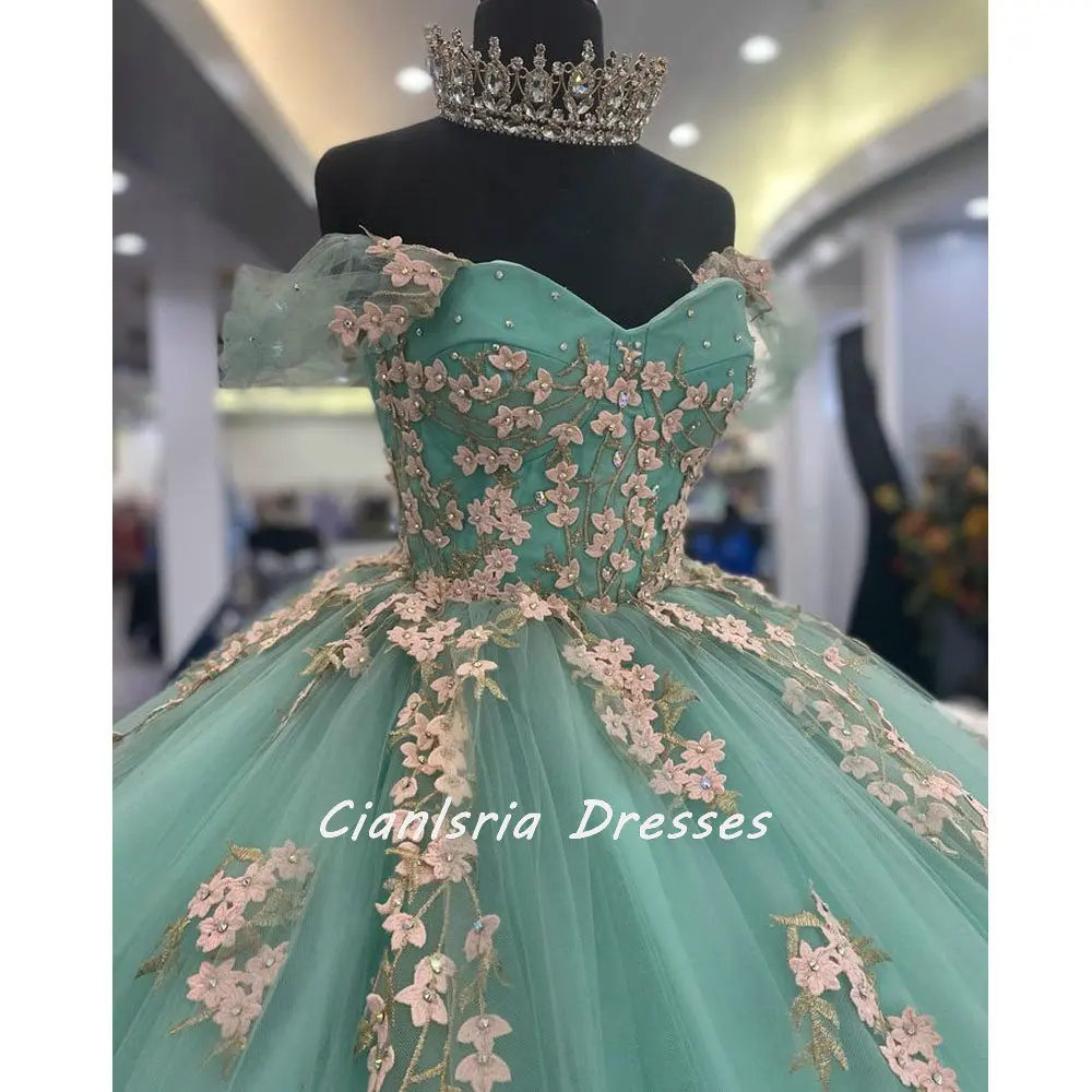 

Mint Green Pearls Beading Off The Shoulder Corset Quinceanera Dress Ball Gown Floral Appliques Lace Sweet 16 Vestido De XV Anos