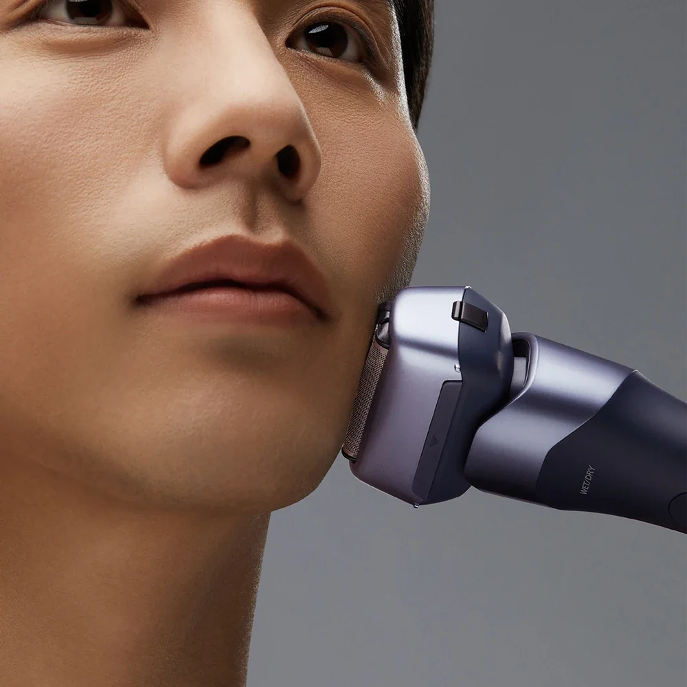 남성용 파나소닉 전기 면도기, 3중날 절삭 시스템을 갖춘 습식/건식 전기 면도기, 인체공학적 손잡이 및 USB-C 충전