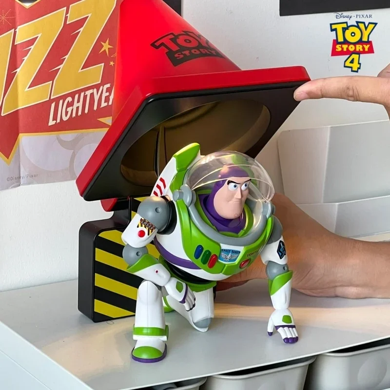 

Оригинальный дорожный блок Disney Buzz Lightyear, 25 см, подсветка из серии «История игрушек», декоративная сетка на долгий срок службы 5 часов, коллекционные игрушки, подарки