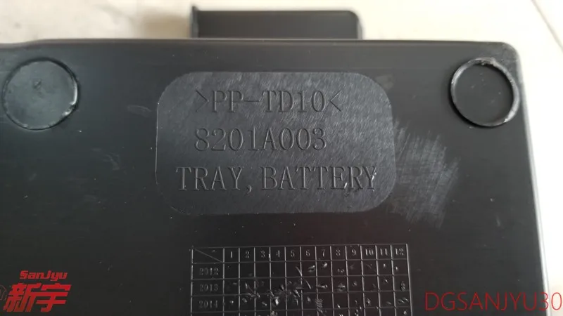 OUTLANDER CW0W GF0W LANCER CY0A ASX GA0W TRAY,BATTERY battery/battery base glue/tray 8201A003
