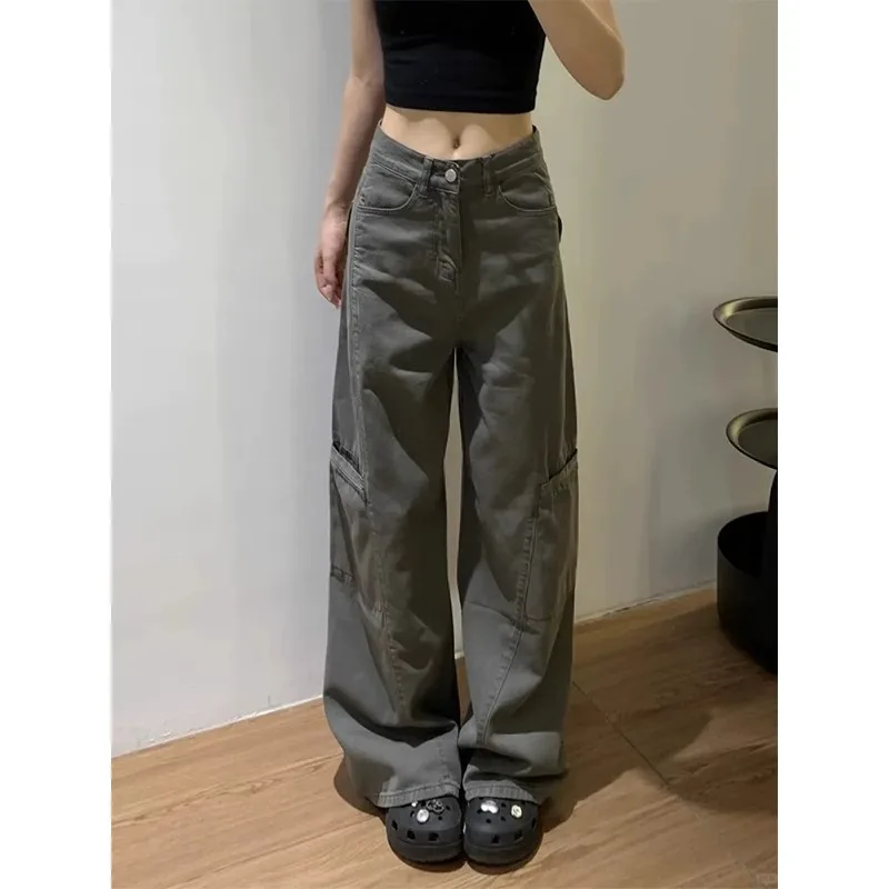 جينز نسائي واسع مطرز نجمة