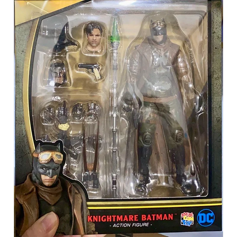 MAFEX No.31 KNIGHTMARE BATMAN ナイトメアバットマン Zack Snyder's Justice League Batman Knightmare Version MAFEX