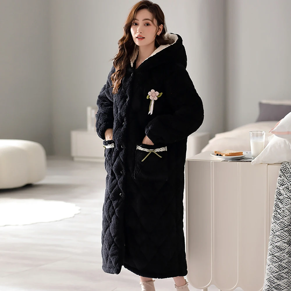 2023 New College Style Winter Super Thicken Flannel Night Dress Women Sleepwear for Sleeping Shower Robe Women's Plaid Bathrobe
