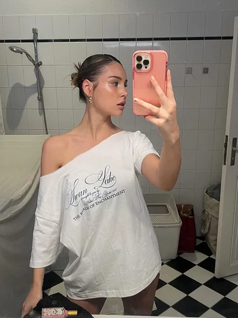 Casual Relax Woman T-shirt Letter 2025 Women Hot New Versatile Street Atmosphere Style Fashionable Chick Summertime Tops 1