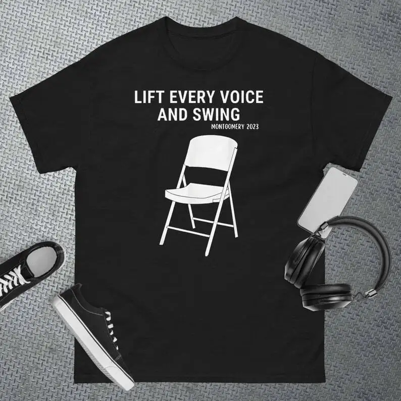 Solleva Ogni Voce E Swing Trending T-Shirt Per Sedia Bianca Nevney