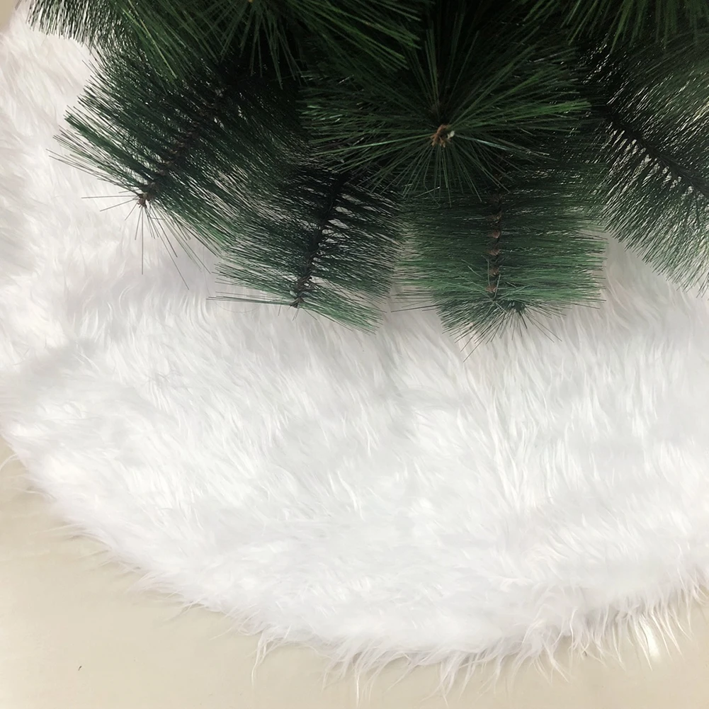 Description Picture 3 of item1x White Christmas Tree Plush Skirt 78-122cm Christmas Long Plush Tree Skirt Base Floor Mat Cover Christmas Party Theme Ornament
