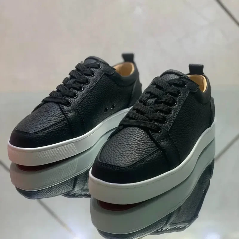 

Luxury Fashion Low Top Red Bottom For Men Trainers Spiked Black Litchi Genuine Leather Rivets White Sole Flats Sneakers Shoes