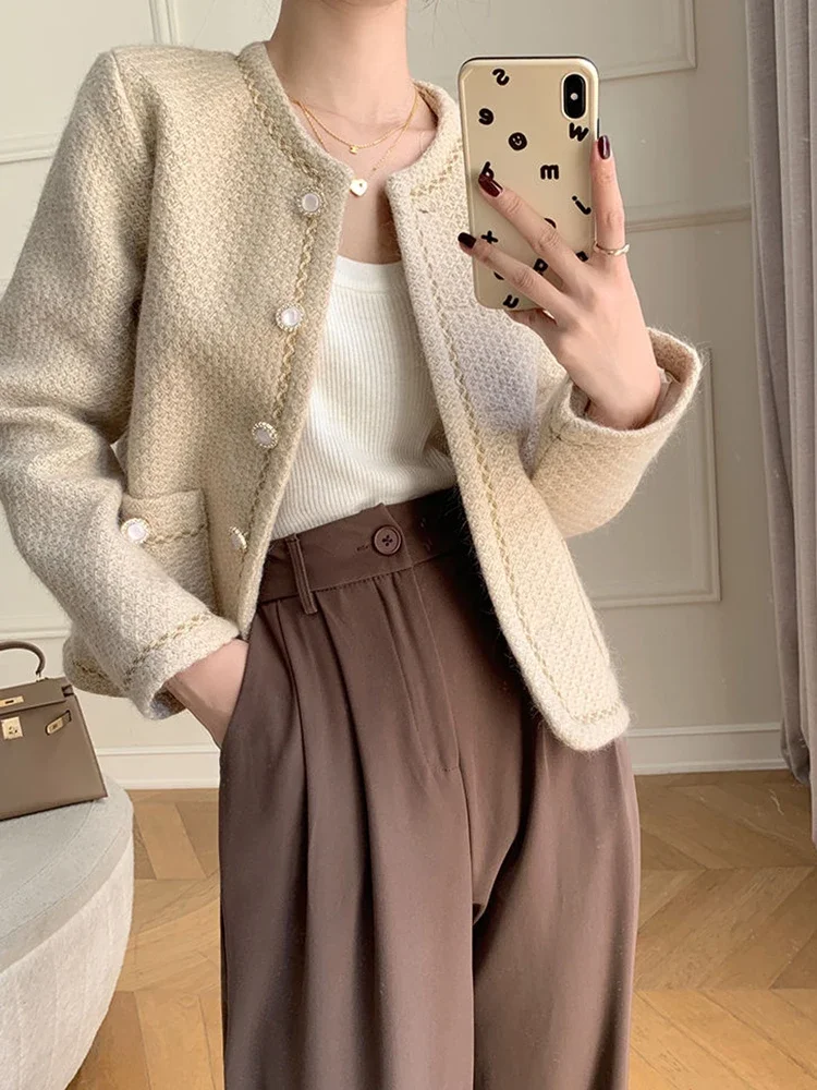 

High Quality Simple Tweed Jacket Women Elegant French Sweet O Neck Coat Lady Fashion Buttons Long Sleeve Pockets Casual Outwear