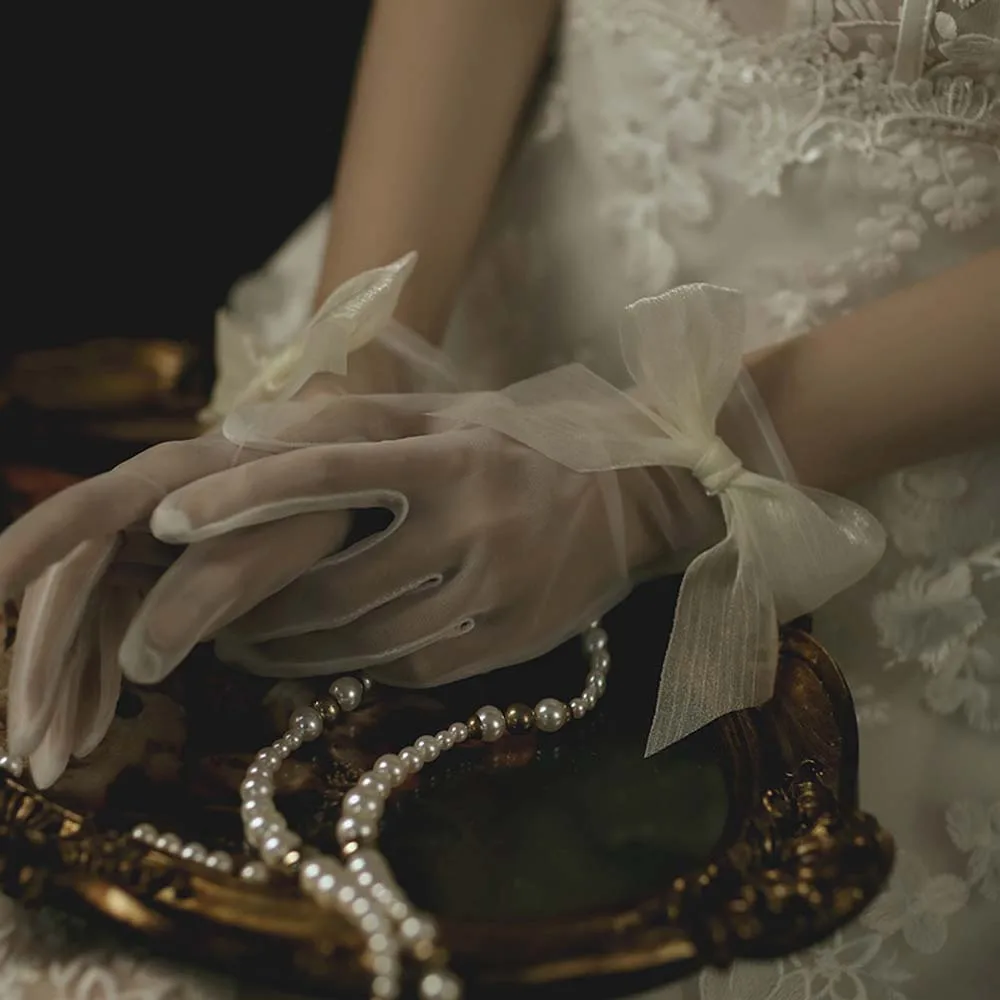 

Elegant Sweet Bridal Girl Women Summer Bow Short Wedding Gloves Pearl Finger Gloves Tulle Mittens