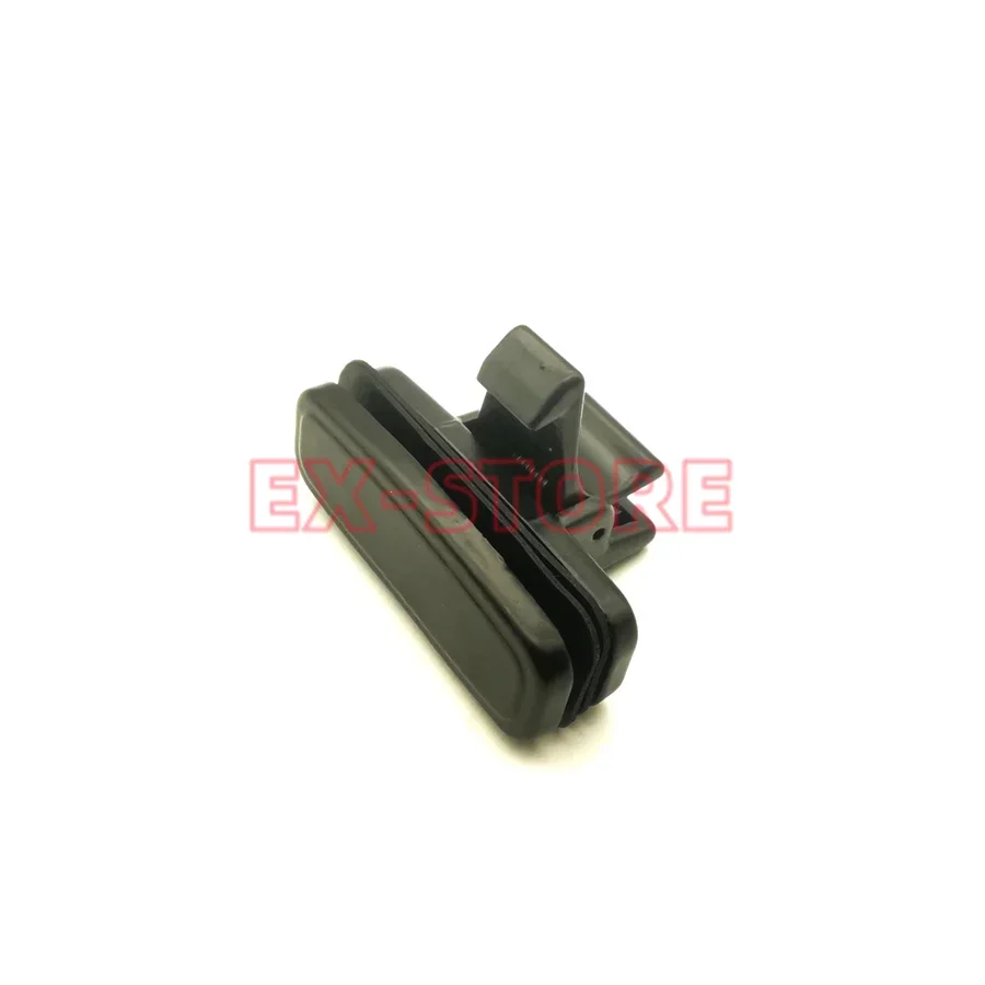 RD451-98760,GLASS LOCK HOOK KUBOTA excavator KX033, KX040, KX057, U35, U48, U55，kx151,kx161