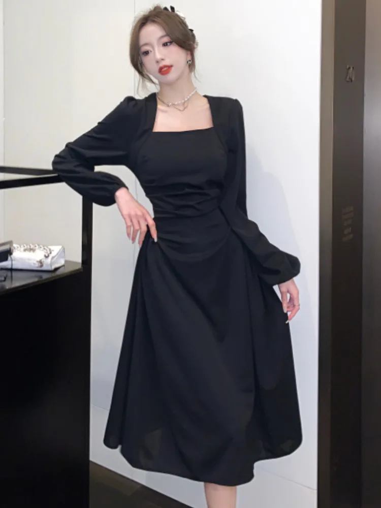 Рисунок 4 - Женское платье-трапеция средней длины