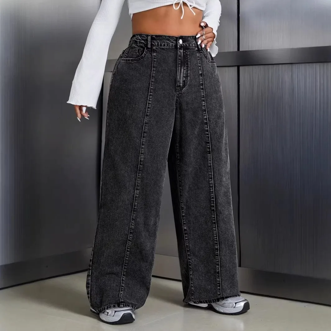 Jeans pour femmes grandes tailles, taille haute, coupe large, en denim noir déchiré, jambe droite ample, avec ourlet élastique