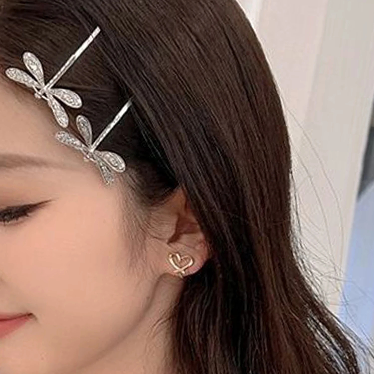 Daga - Ceremony Embellished Butterfly Hairband- Cream