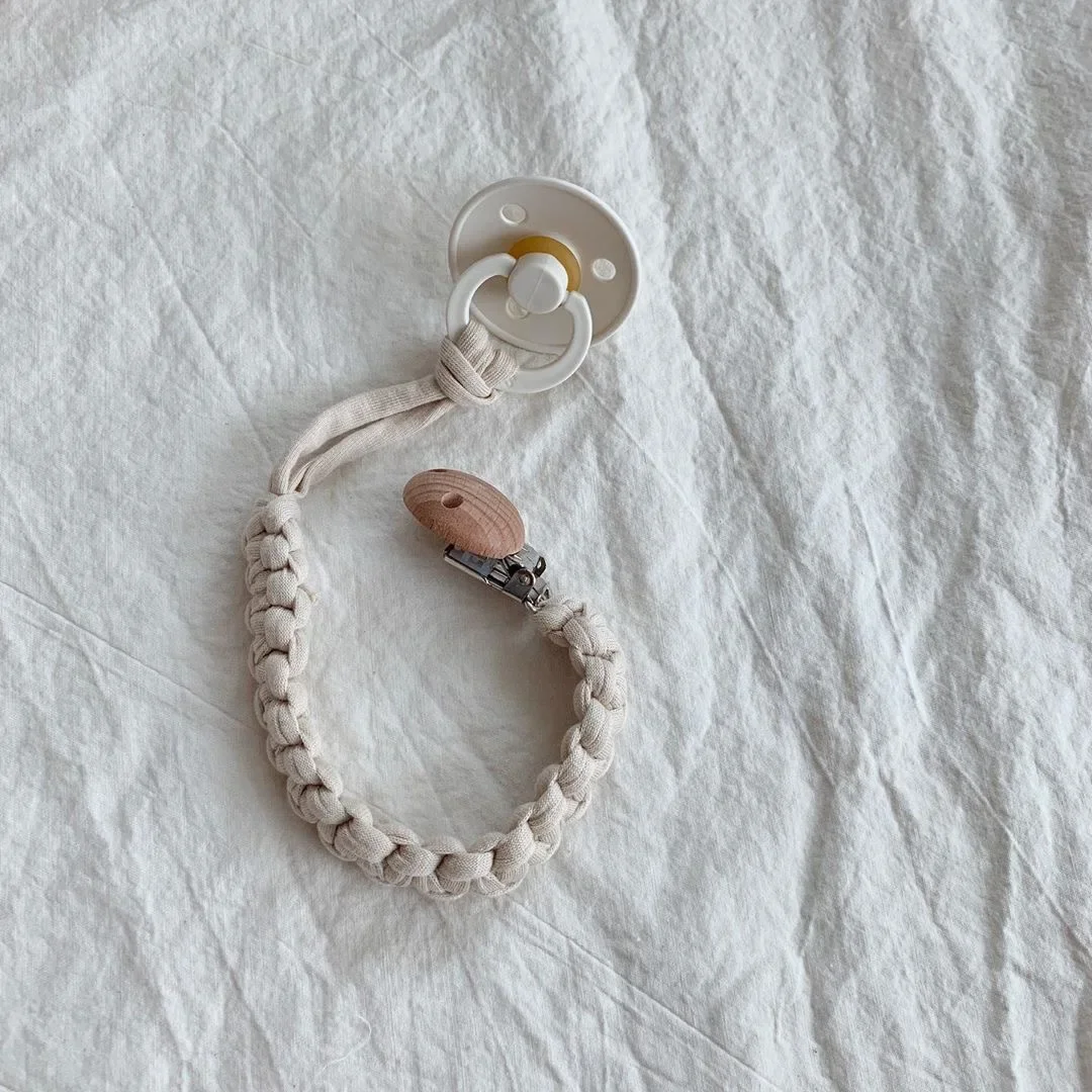 Baby Pacifier Clips Chain Handmade Crochet Newborn Anti-drop Soother Chains Nipple Dummy Holder Clip pacifier chain pacifier clip pacifier accessories