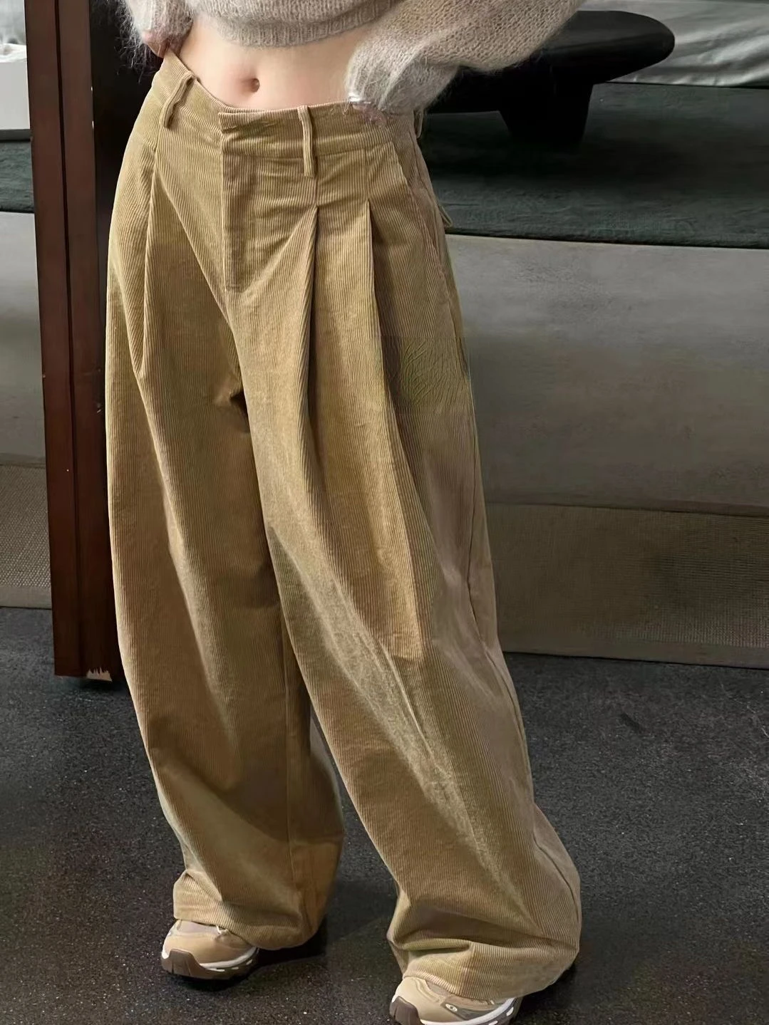 Autumn and summer Korean corduroy wide leg pants  women Fashion y2k loose retro personality simple solid color straight pants
